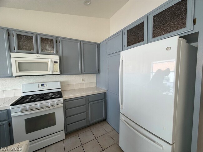 Building Photo - 2712 Pastel Ave