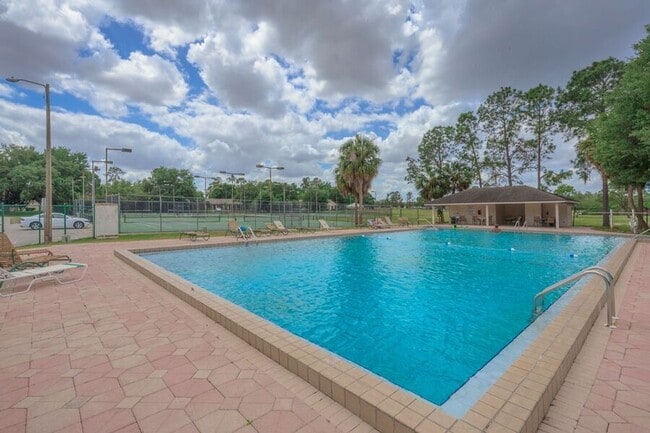 Building Photo - 501 Eagle Pond Dr