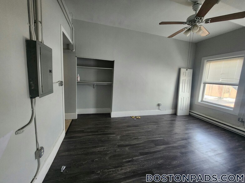 Building Photo - 50 Franklin St