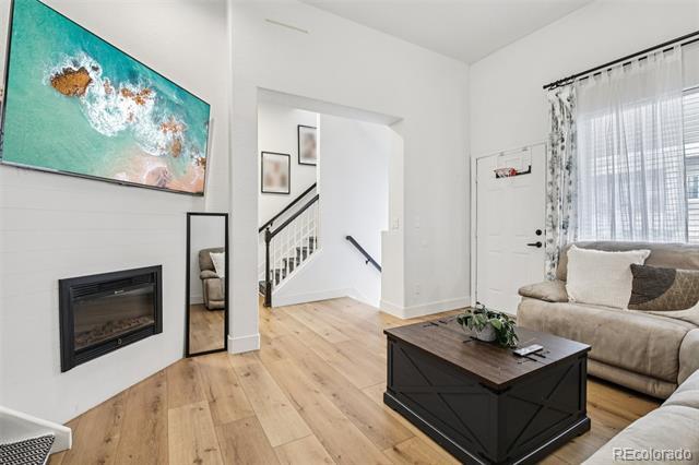 Building Photo - 11250 Florence St