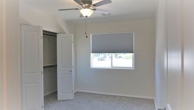 Building Photo - 523 N Leonardo De Vinci Dr