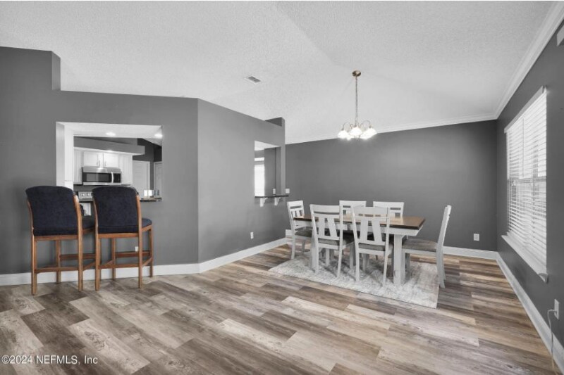 Building Photo - 8959 Bridgecreek Dr W