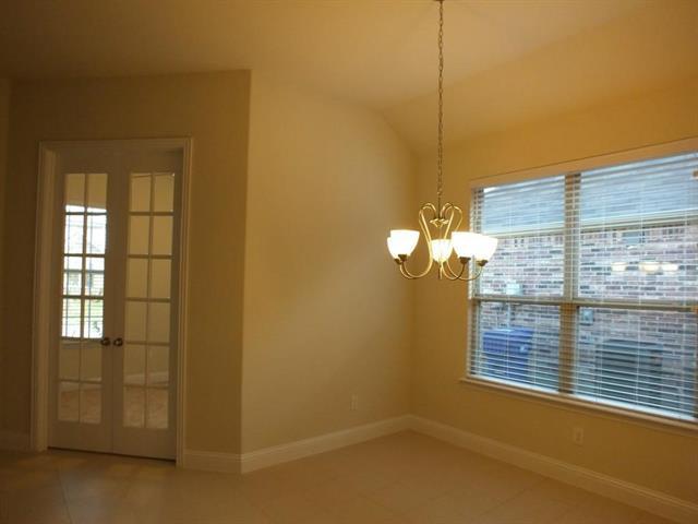 Building Photo - 620 Calliopsis St