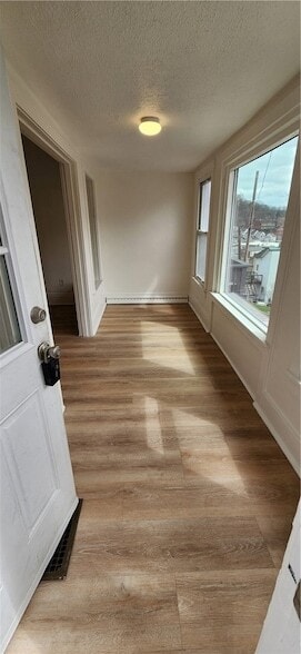 Building Photo - 105 Davis St