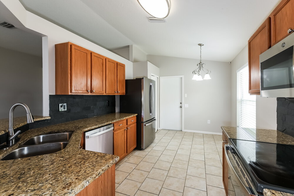 Building Photo - 1106 Summer Breeze Dr