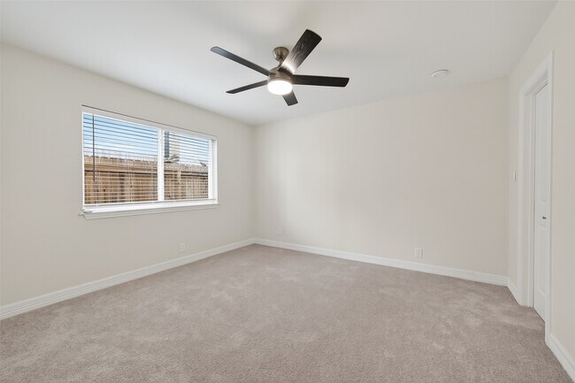 Building Photo - 16115 Little Cypress Ln