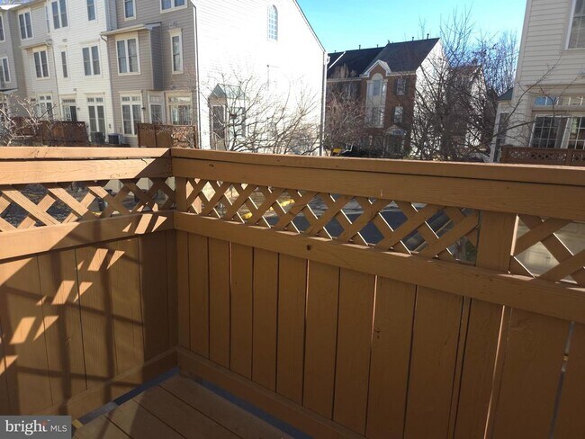 Building Photo - 8183 Skelton Cir