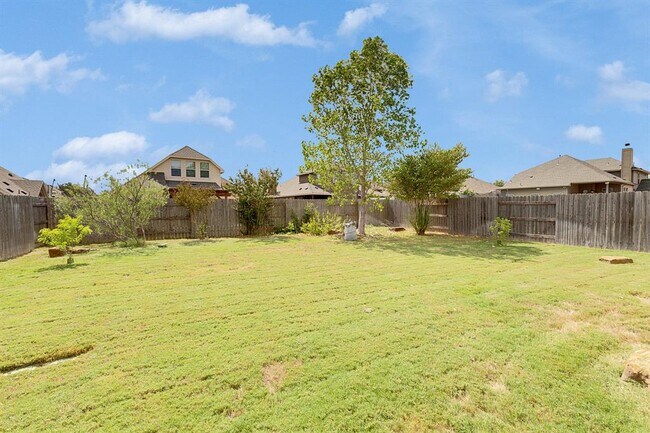 Building Photo - 3215 Honey Peach Way