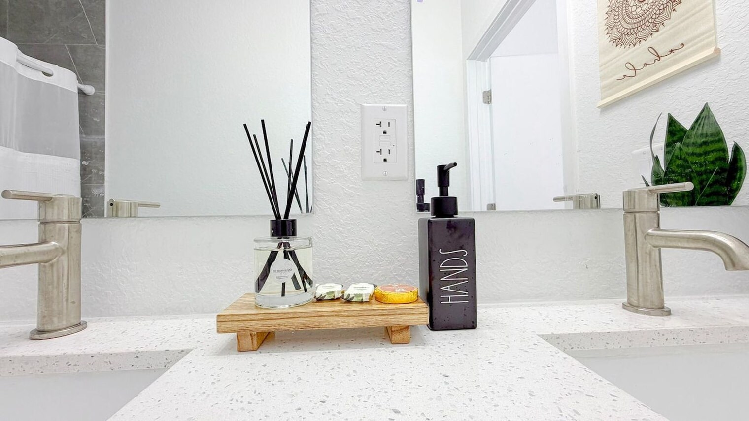 Building Photo - 1163 NW 2nd St