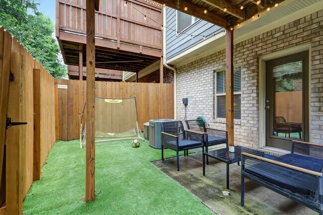 Building Photo - 3 bdrm, 3.5 bath Townhome on the Beltline in Grant Park!