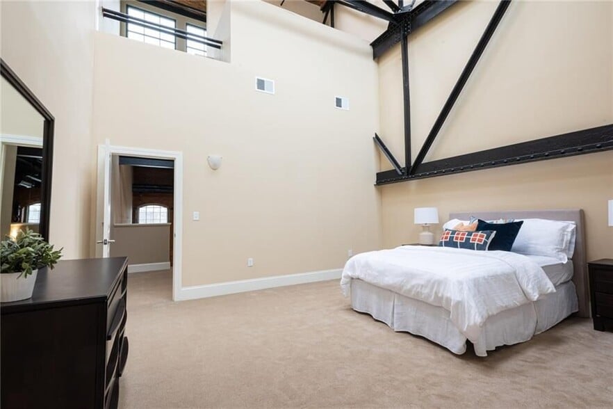 Building Photo - 413 Central Ave