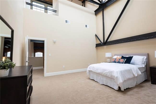 Building Photo - 413 Central Ave