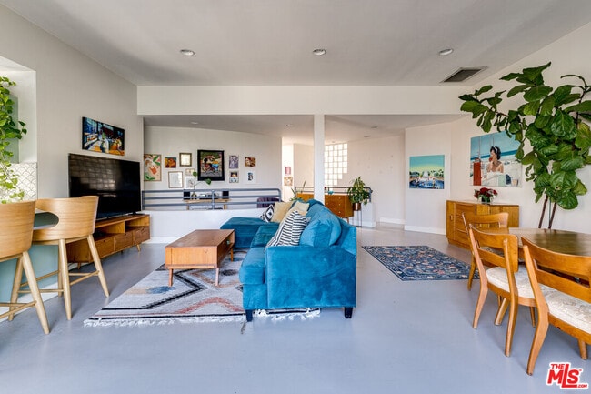 Building Photo - 467 Canyon Vista Dr