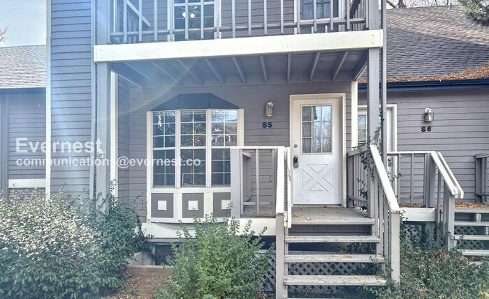 Building Photo - 2828 Silverplume Dr