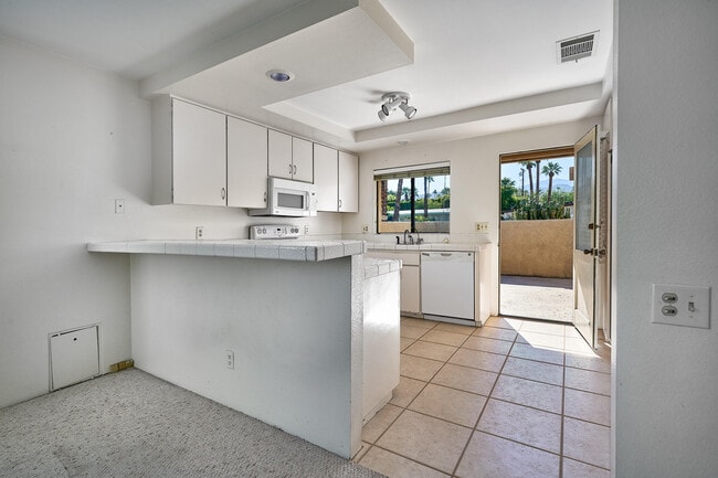 Building Photo - 72754 Pitahaya St