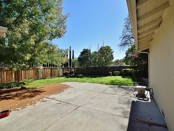 Building Photo - 353 Miller Creek Rd