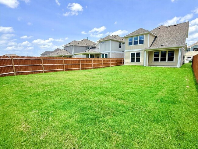 Building Photo - 116 Singing Dove Wy