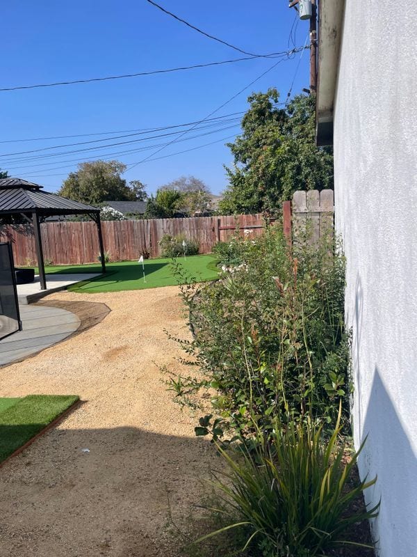 Building Photo - 5741 E 23rd St