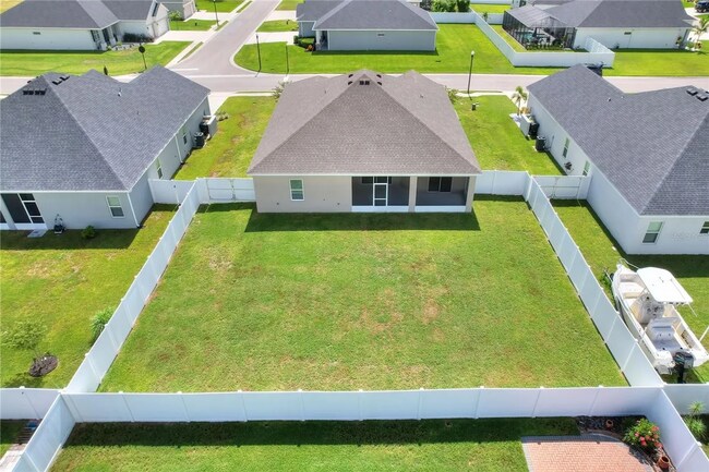 Building Photo - South Lakeland rental!