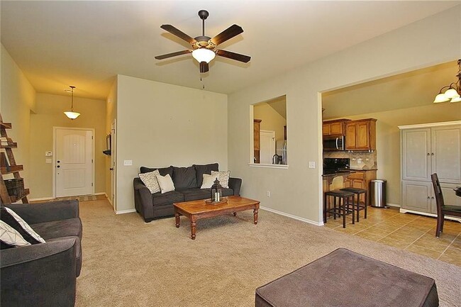 Building Photo - Gorgeous Home in Heritage Oaks with All Ap...