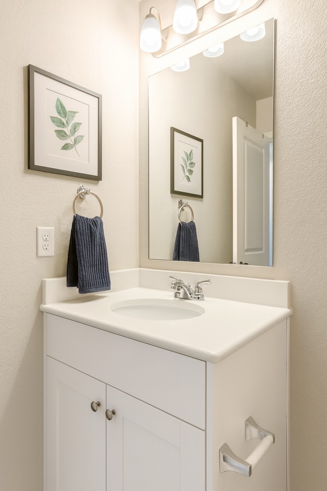 Building Photo - 6101 Inman Vw