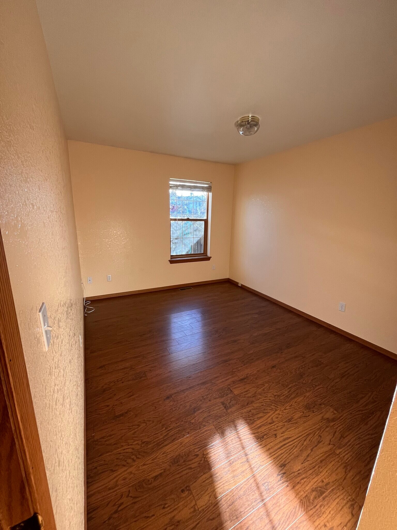 Secondary bedroom from doorway - 507 Chipeta Trl