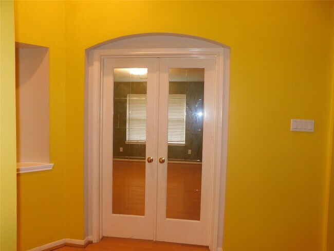 Building Photo - 3702 Heritage Colony Dr