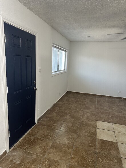 Building Photo - 2321 Ellis St