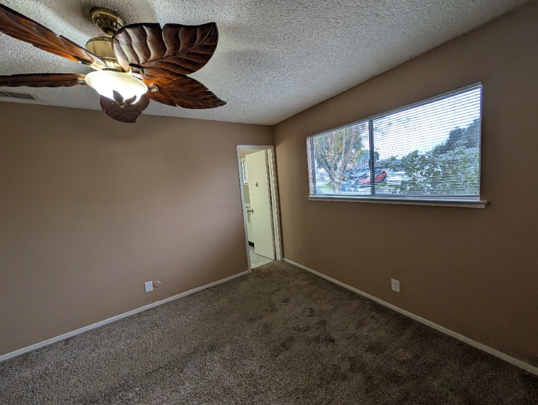 Building Photo - 3022 W San Gabriel Ave