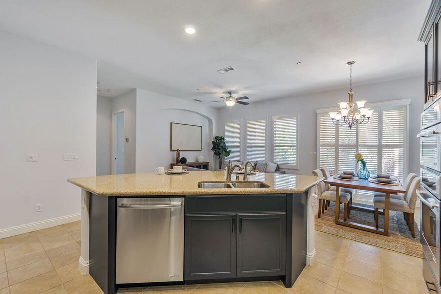 Primary Photo - 1631 Chianti Ln