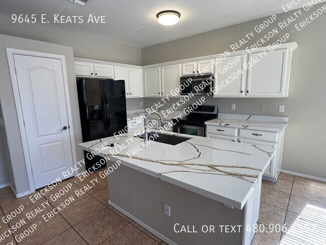 Building Photo - 9645 E Keats Ave