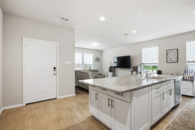 Building Photo - 4812 Foundation St