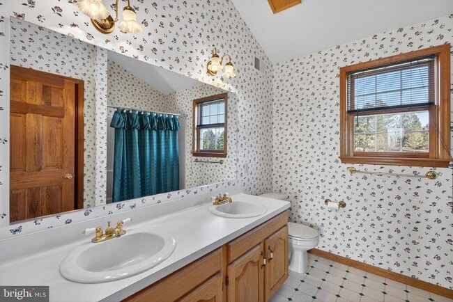 Building Photo - 5289 PA-309