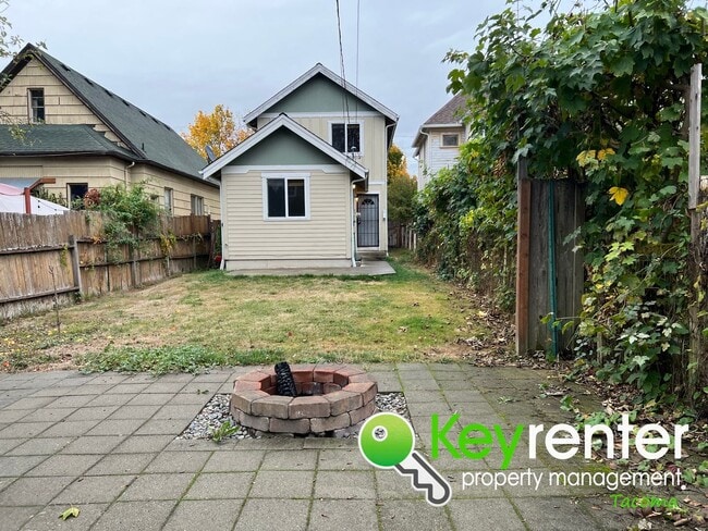 Building Photo - Discover Your Perfect Home: Modern Comfort...