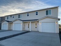 Building Photo - 1 MONTH FREE ON A 12 MONTH LEASE!