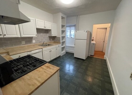 Building Photo - 65 Strathmore Rd