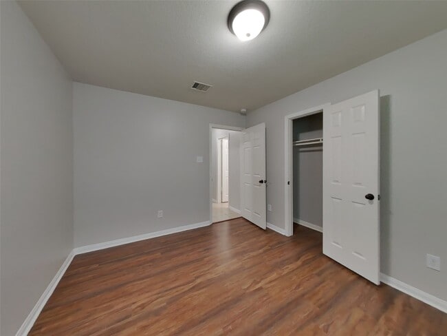 Building Photo - 12030 Green Bluff Ct