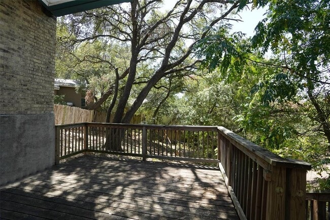 Building Photo - 3305 Dunliegh Dr