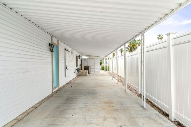 Building Photo - 117 Aliso Dr