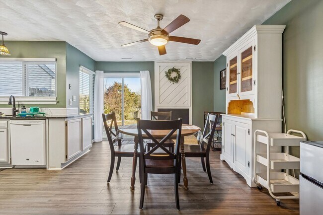 Building Photo - Turnkey, Furnished, All Inclusive Rental in Virginia Beach's Ocean Lakes Community