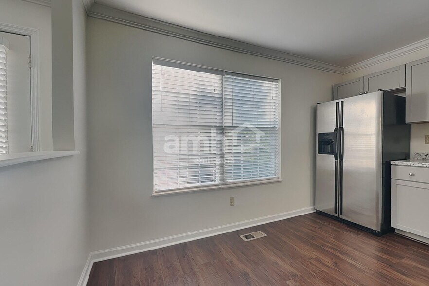 Building Photo - 10225 Highgate Cir