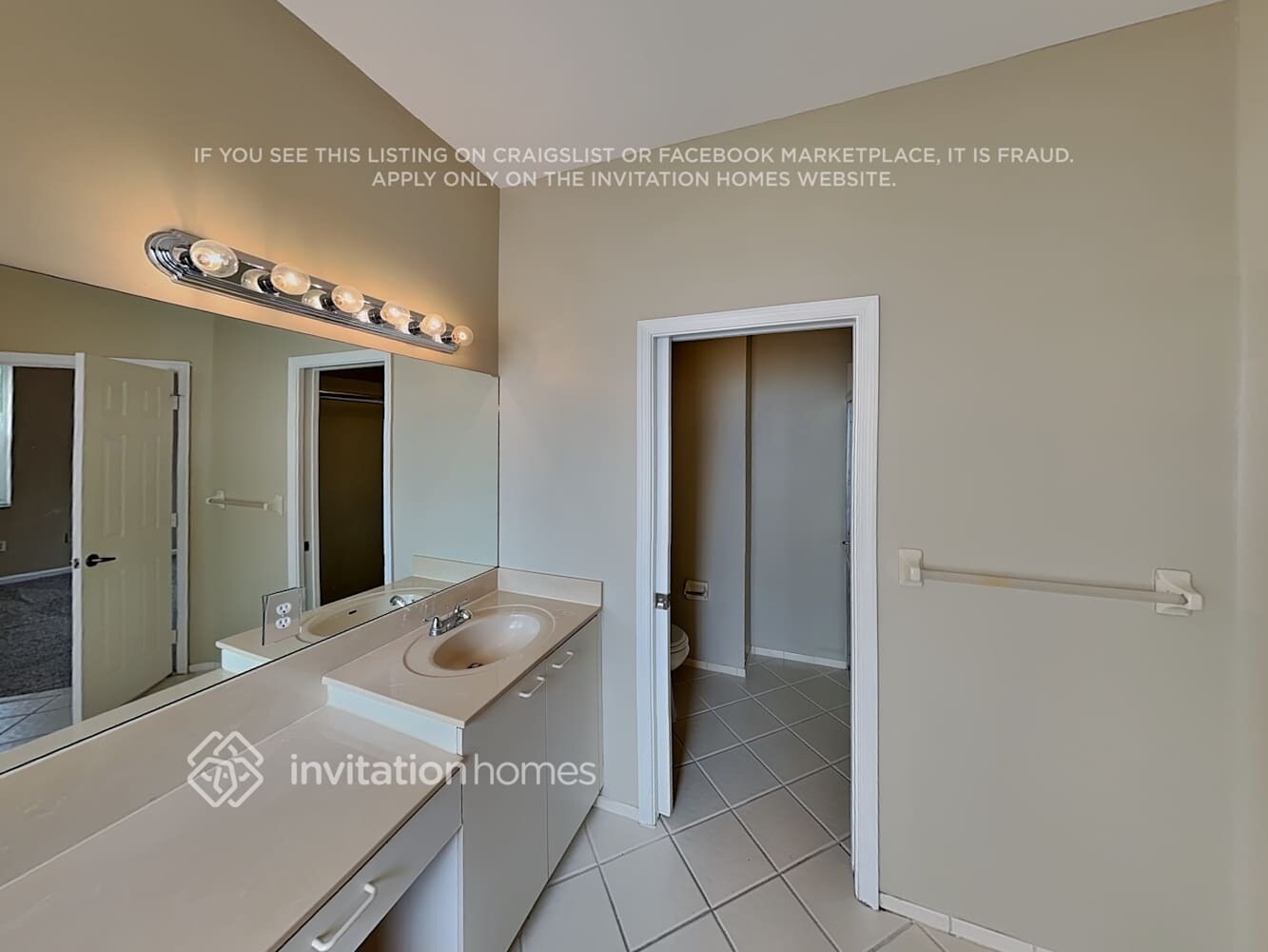 Building Photo - 6119 Oak Bluff Way