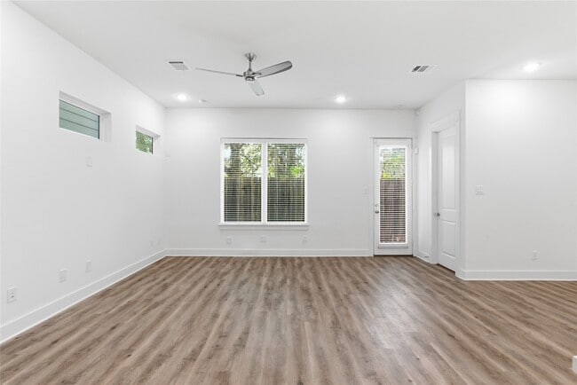 Building Photo - 4605 Lavatera St