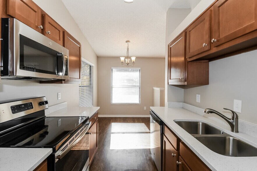 Building Photo - 8134 Cumberland Gap Trail N