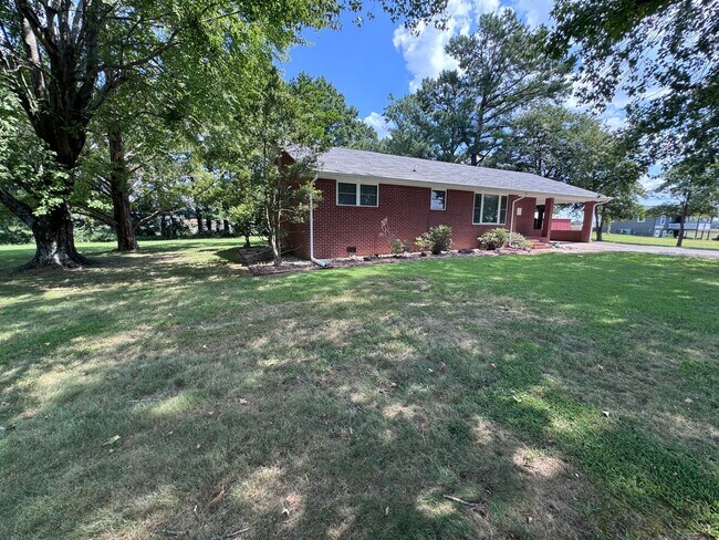 Building Photo - 2934 Butterworth Rd