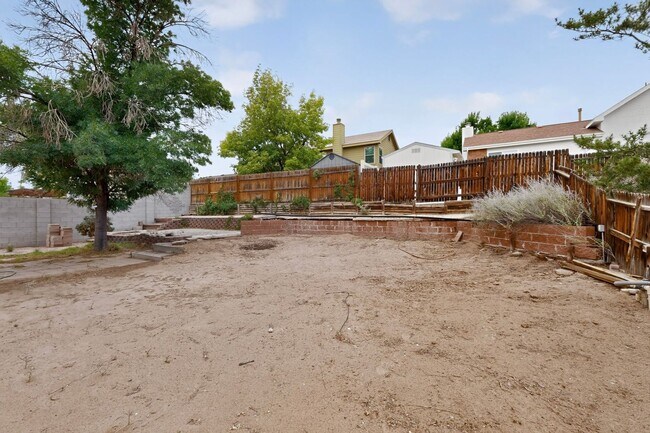 Building Photo - 7817 Sunrose Dr NW