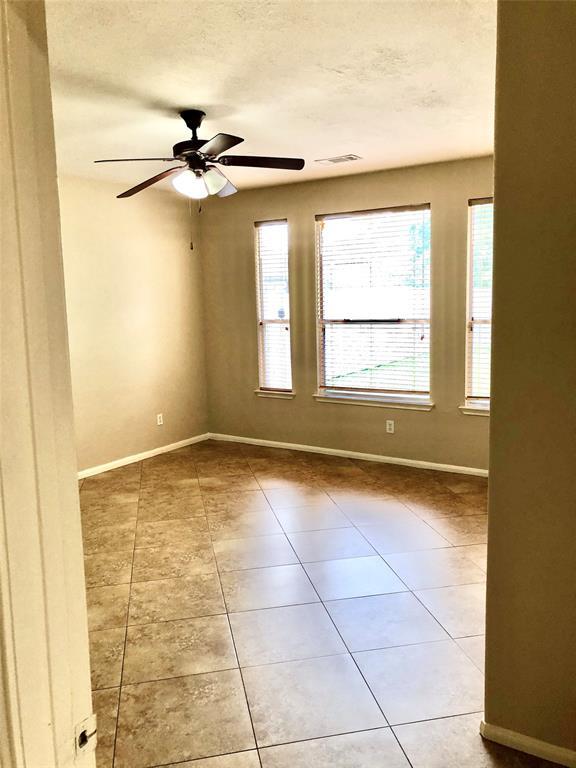 Building Photo - 5402 Silver Oak Dr