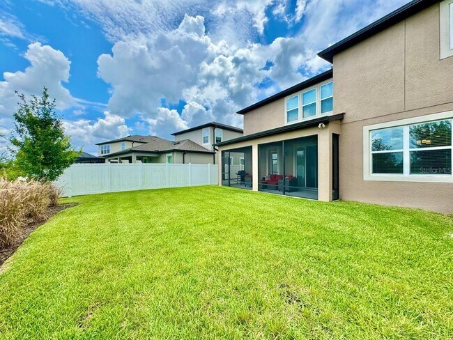 Building Photo - 5732 Newberry Pnes Ave