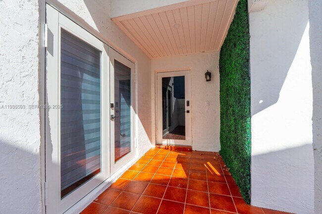 Building Photo - 17302 NW 63rd Pl