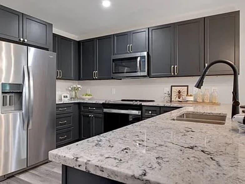 Building Photo - 2034 Harold Ct